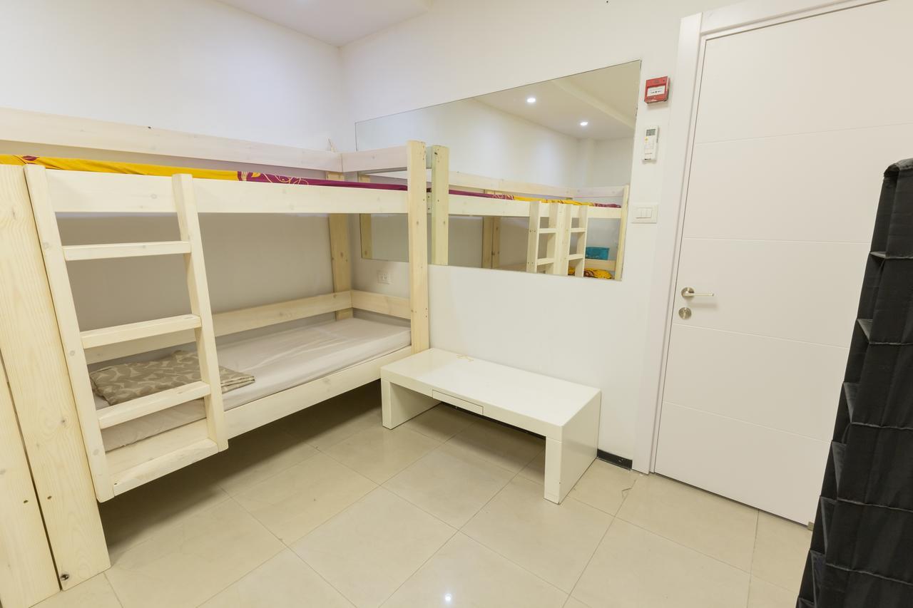 Mevaser - Christian Hostel 리숀 레지온 외부 사진