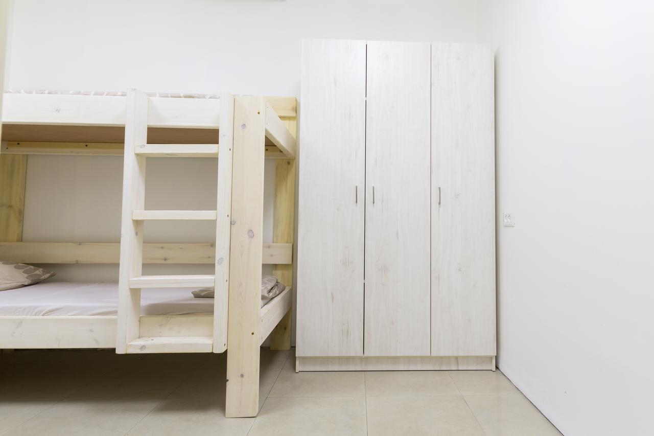Mevaser - Christian Hostel 리숀 레지온 외부 사진